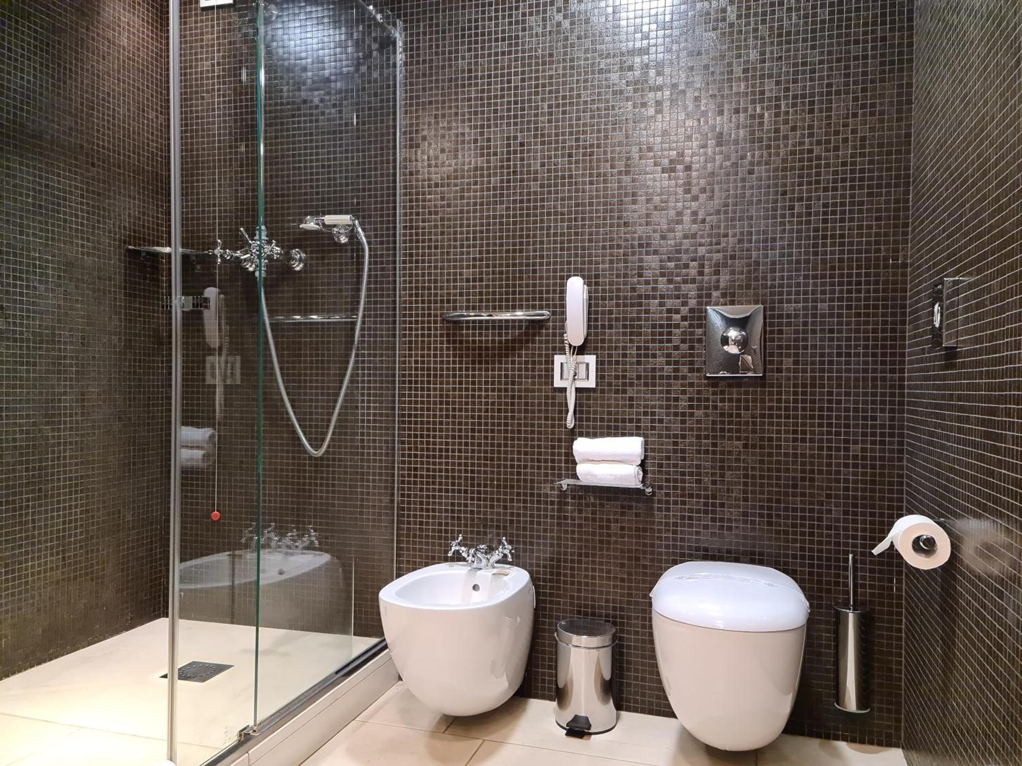 Art Room Suite