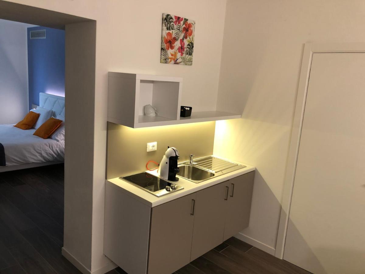 Superior One-Bedroom Apartment Terrace